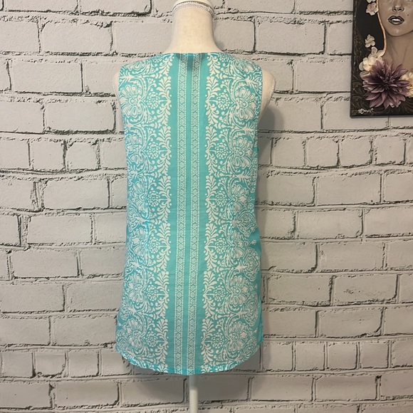 Tommy Bahama’s Coverup - Picture 3 of 3